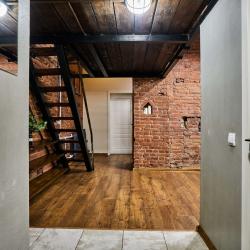 Фото Отель FlatStay Мойки 82| Трёшка у Исаакиевского собора в стиле Лофт, с просторной гостиной и 2-м ярусом