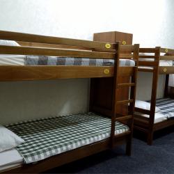 Кровать в 6-местном общем женском номере №7 (общие удобства)