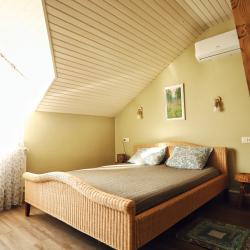 Семейный номер с собственной ванной комнатой