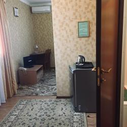 Номер стандарт улучшенный с 1 двуспальной кроватью (с завтраком)