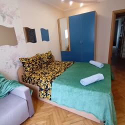 Фото Апартаменты на улице Комсомольская 192