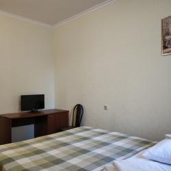 Номер стандарт с 1 двуспальной кроватью