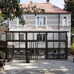 Фото Апартаменты на улице Коммунальная 67