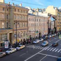 Номер стандарт с 1 двуспальной кроватью и балконом