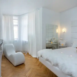 Фото Отель Mr&Mrs (Мисс и Мистер)