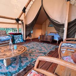 Шатёр комфорт Safari Tent with breathtaking mountain views (общие удобства на территории)