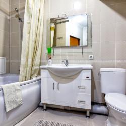 Фото Отель Лайтхаус в микрорайоне Самал-1