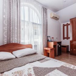 2-местный номер стандарт с 1 двуспальной кроватью