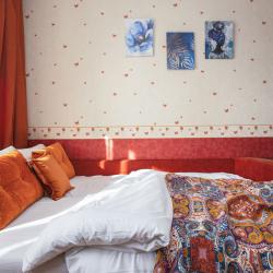 Фото Отель Moment House (Момент Хаус) в микрорайоне Подрезково