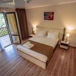 Фото Отель Green Wood (Грин Вуд)