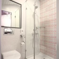 Номер стандарт с 1 двуспальной кроватью (мансарда)