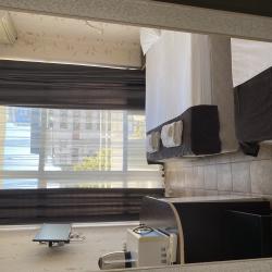 Номер стандарт с 3 односпальными кроватями, открытым балконом и боковым видом на море