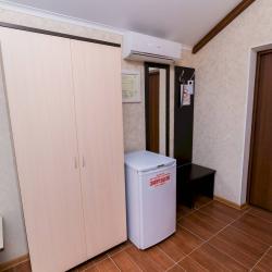Номер стандарт комфорт с 2 односпальными кроватями и общим балконом