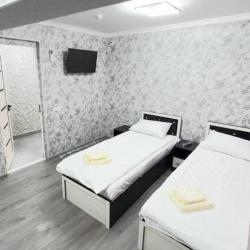 Фото Parvona Hostel (Парвона Хостел)