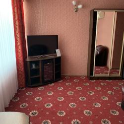 Номер стандарт с 1 двуспальной кроватью