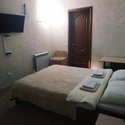 Номер стандарт с 1 двуспальной кроватью (с завтраком)