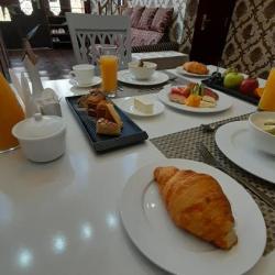 Фото Отель Villa Oasis (Вилла Оазис)