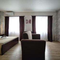 2-местный номер стандарт улучшенный с 1 двуспальной кроватью