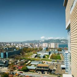 Фото Отель UzorApart Просторная евродвушка у пляжа Алексино с видом на закат