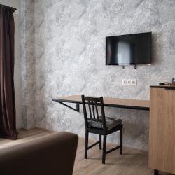 2-местный номер стандарт улучшенный с 1 двуспальной кроватью