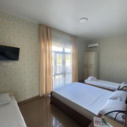 Фото Отель Loo Home&Sea на улице Енисейская 6/20