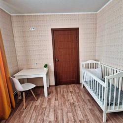 Фото Отель Уютная студия на улице Карпенко 4В