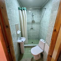 Номер эконом с 2 односпальными кроватями (мансарда)