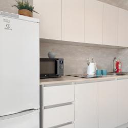 Фото Отель ТутЖивут на улице Героев Разведчиков 6 корпус 2