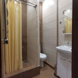 Номер стандарт с 1 двуспальной кроватью и балконом