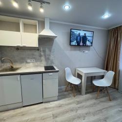 Фото Апартаменты на улице Короленко 40