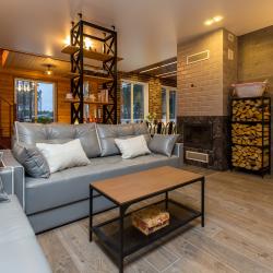 Фото Отель VIP Коттедж Loft House Scout (ВИП Коттедж Лофт Хаус Скаут)