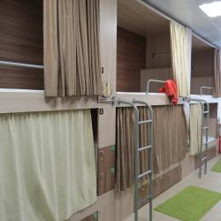 Кровать в общем 12-местном номере