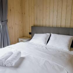 Фото Отель BarnHouse Village (БарнХаус Виллэдж)