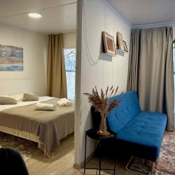 Домик с панорамным видом на озеро №4