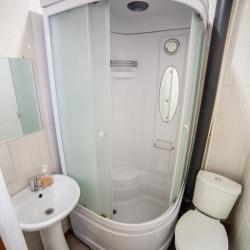 Номер стандарт с 1 двуспальной кроватью