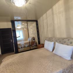 Фото Апартаменты на улице Степанца 3