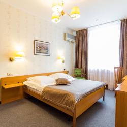 3-комнатный номер люкс семейный с 1 двуспальной кроватью