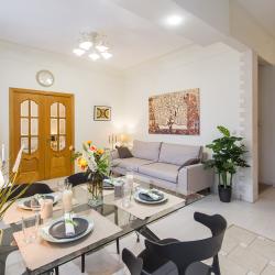фото 2 GMApartments (ДжиЭмАпартментс) на площади Смоленская-Сенная