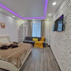 Фото Апартаменты Apart Aprel на улице Минина 3а