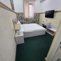 Номер стандарт с 1 двуспальной кроватью