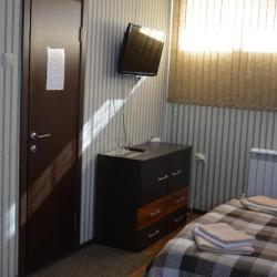 Номер стандарт семейный с 2 двуспальными кроватями