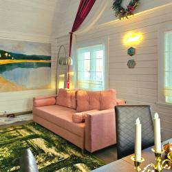 Коттедж улучшенный в Лесу