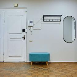Фото Отель FlatStay Владимирский 15| Большая 3шка в центре