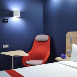 Фото Отель Holiday Inn Express Yerevan (Холидей Инн Экспресс )