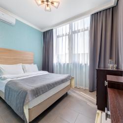 Комната полулюкс с 1 двуспальной кроватью