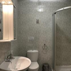 2-местный номер эконом стандарт с 1 двуспальной кроватью