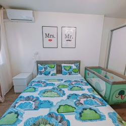 Фото Апартаменты на улице Николая Зелинского 1