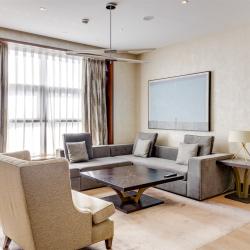 Ридженси Executive Suite