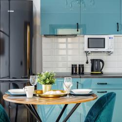 Фото Отель Your Place (Ёр Плейс) на улице Героя Сарабеева В.И.