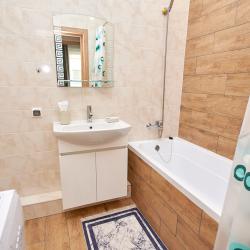 Фото Отель Ден Апарт на улице Большевистская